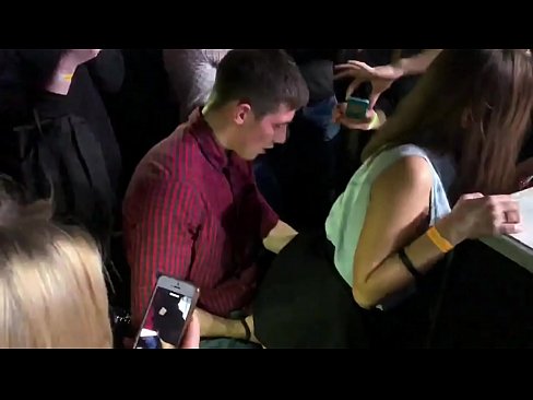 ❤️ Äkta sex på en rysk nattklubb. 18-årig rysk tjej i anus och vagina knullad på en nattklubb. ❤️❌ Pornvideo at sv.porn-evooli.ru ﹏